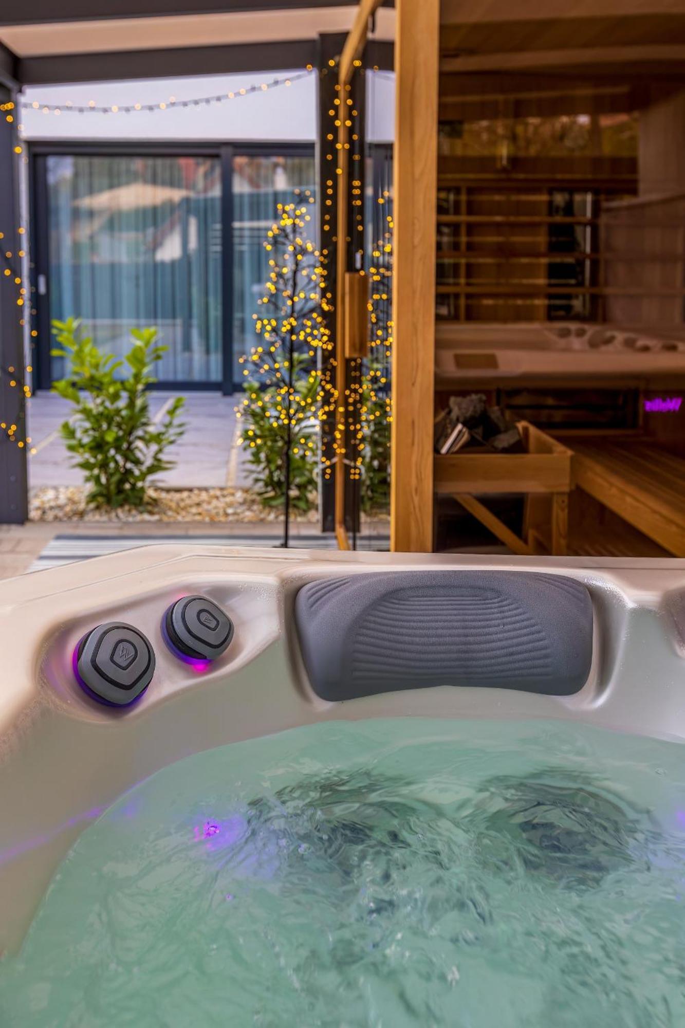 Balatonalmádi Lake Spirit Boutique Apartments מראה חיצוני תמונה