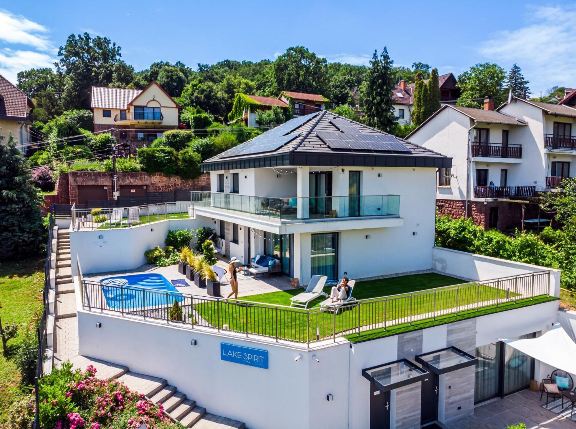 Balatonalmádi Lake Spirit Boutique Apartments מראה חיצוני תמונה